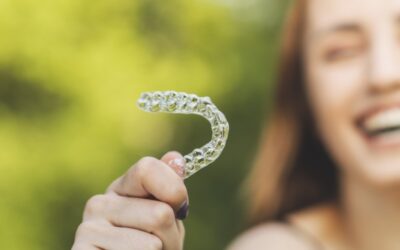 Invisalign vs Fixed Ceramic Braces